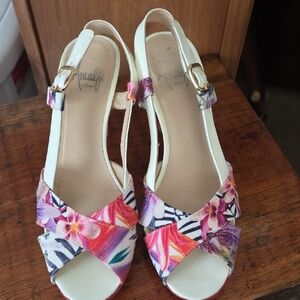 Amalfi Women's Floral Slingback Sandals - White and Multicolor